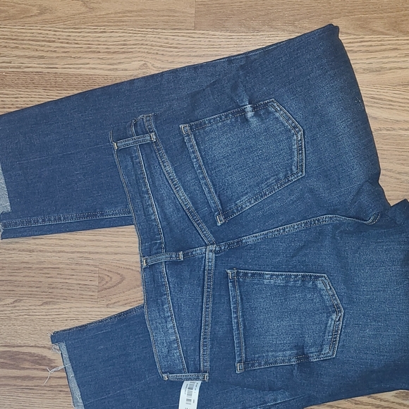 New Old Navy distressed SKI-HI STRAIGHT button fly jeans sizes 8 petit - Picture 5 of 6